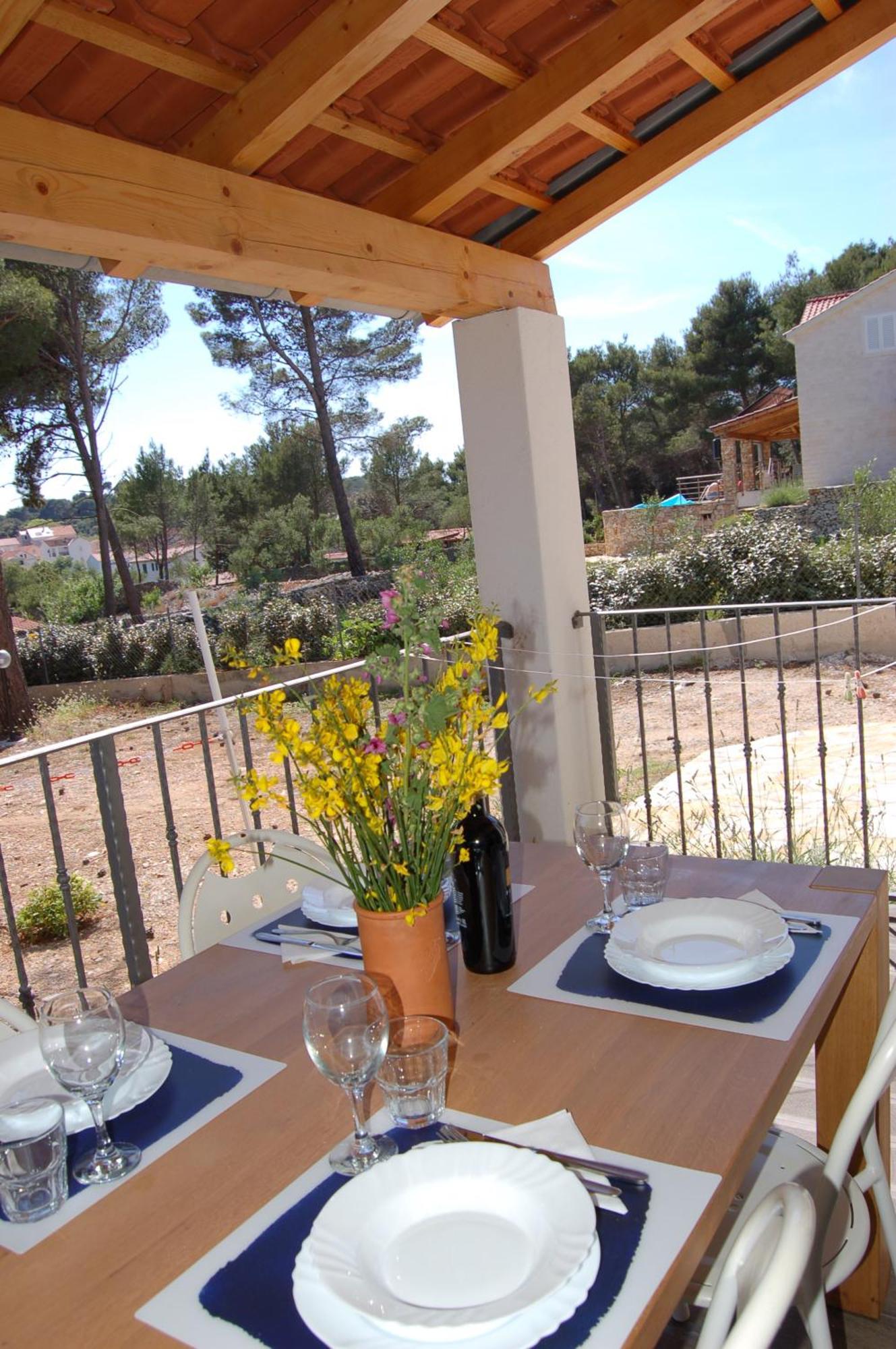 Gorgonia Suites In Verunić Екстериор снимка