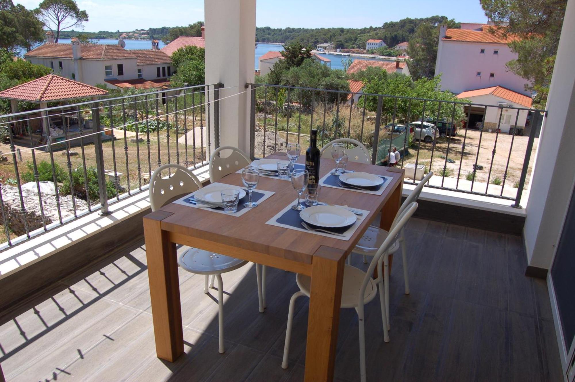 Gorgonia Suites In Verunić Екстериор снимка