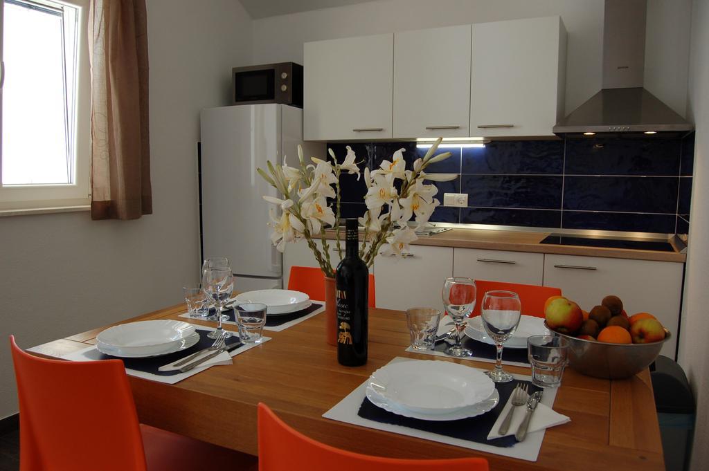Gorgonia Suites In Verunić Екстериор снимка